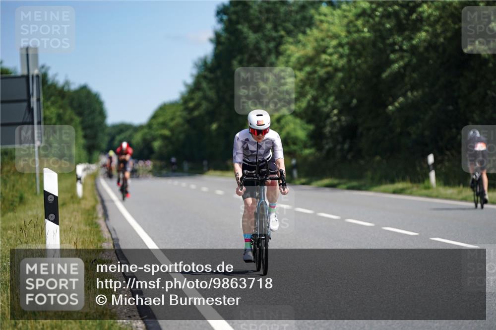 21.06.2026 - Viking Triathlon Michael Burmester http://msf.ph/oto/9863718 21.06.2026 11:40:47 Radfahren 155, 260, 287, 317, 366, 445, 467 meine-sportfotos.de