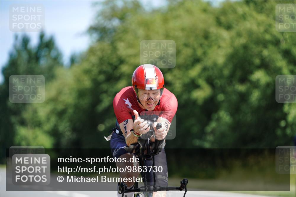 21.06.2026 - Viking Triathlon Michael Burmester http://msf.ph/oto/9863730 21.06.2026 11:40:54 Radfahren 96, 136, 155, 260, 287, 317, 317, 366, 445, 467, 467, 658 meine-sportfotos.de