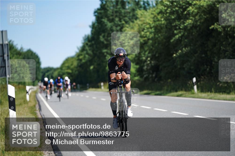 21.06.2026 - Viking Triathlon Michael Burmester http://msf.ph/oto/9863775 21.06.2026 11:41:34 Radfahren 25, 214, 219, 222, 239, 269, 314, 322, 407, 508, 547, 549, 575 meine-sportfotos.de