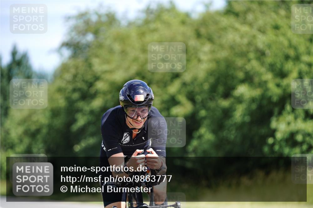 21.06.2026 - Viking Triathlon Michael Burmester http://msf.ph/oto/9863777 21.06.2026 11:41:35 Radfahren 25, 214, 219, 222, 239, 269, 314, 322, 407, 508, 547, 549, 575 meine-sportfotos.de