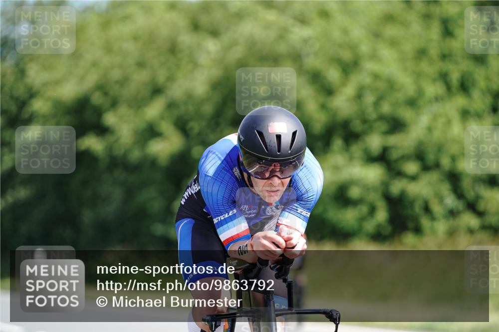 21.06.2026 - Viking Triathlon Michael Burmester http://msf.ph/oto/9863792 21.06.2026 11:41:40 Radfahren 25, 214, 219, 239, 269, 314, 322, 407, 508, 547, 549, 575 meine-sportfotos.de