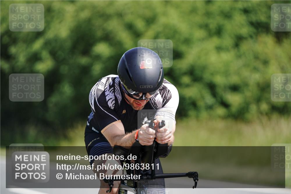 21.06.2026 - Viking Triathlon Michael Burmester http://msf.ph/oto/9863811 21.06.2026 11:42:04 Radfahren 83, 124, 142, 142, 364, 390, 455, 517, 621 meine-sportfotos.de