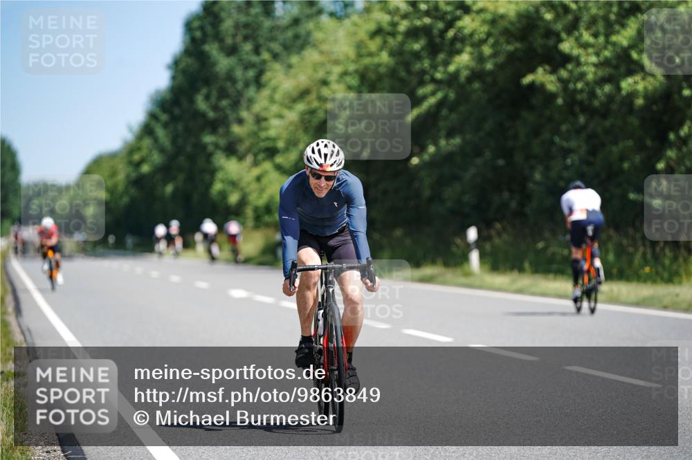 21.06.2026 - Viking Triathlon Michael Burmester http://msf.ph/oto/9863849 21.06.2026 11:42:32 Radfahren 16, 53, 116, 118, 132, 172, 331, 397, 556, 634, 645, 661 meine-sportfotos.de