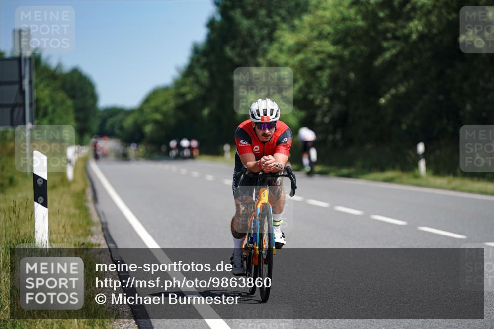 21.06.2026 - Viking Triathlon Michael Burmester http://msf.ph/oto/9863860 21.06.2026 11:42:38 Radfahren 16, 53, 90, 116, 118, 132, 226, 397, 556, 634, 645, 661 meine-sportfotos.de