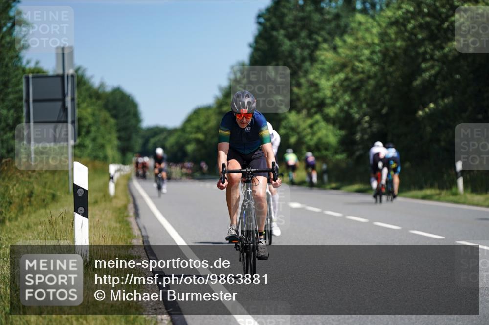 21.06.2026 - Viking Triathlon Michael Burmester http://msf.ph/oto/9863881 21.06.2026 11:44:01 Radfahren 20, 68, 70, 70, 75, 255, 261, 289, 348, 370, 374, 386, 419, 463, 642, 670 meine-sportfotos.de