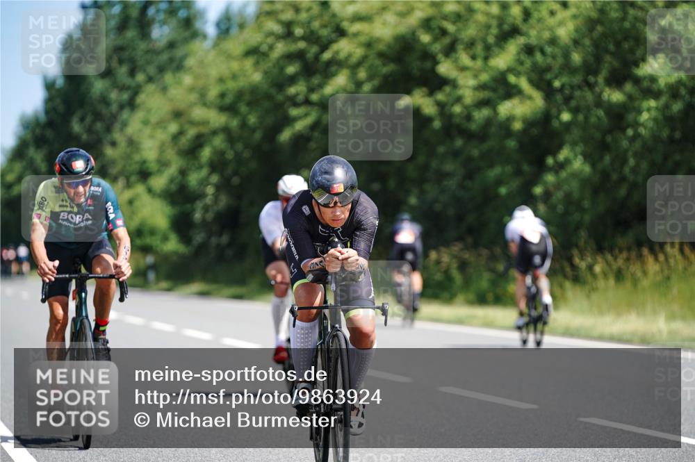 21.06.2026 - Viking Triathlon Michael Burmester http://msf.ph/oto/9863924 21.06.2026 11:44:20 Radfahren 44, 56, 84, 163, 166, 199, 211, 252, 282, 289, 348, 348, 374, 387, 411, 509, 561, 608, 613, 643, 670 meine-sportfotos.de