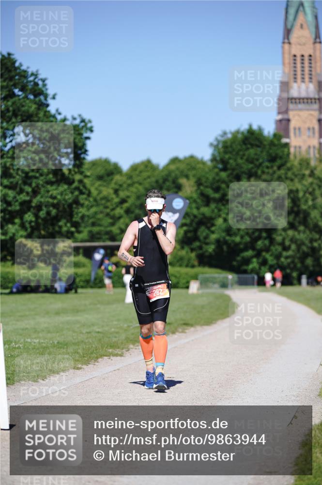 21.06.2026 - Viking Triathlon Michael Burmester http://msf.ph/oto/9863944 21.06.2026 16:29:42 Laufen 282 meine-sportfotos.de