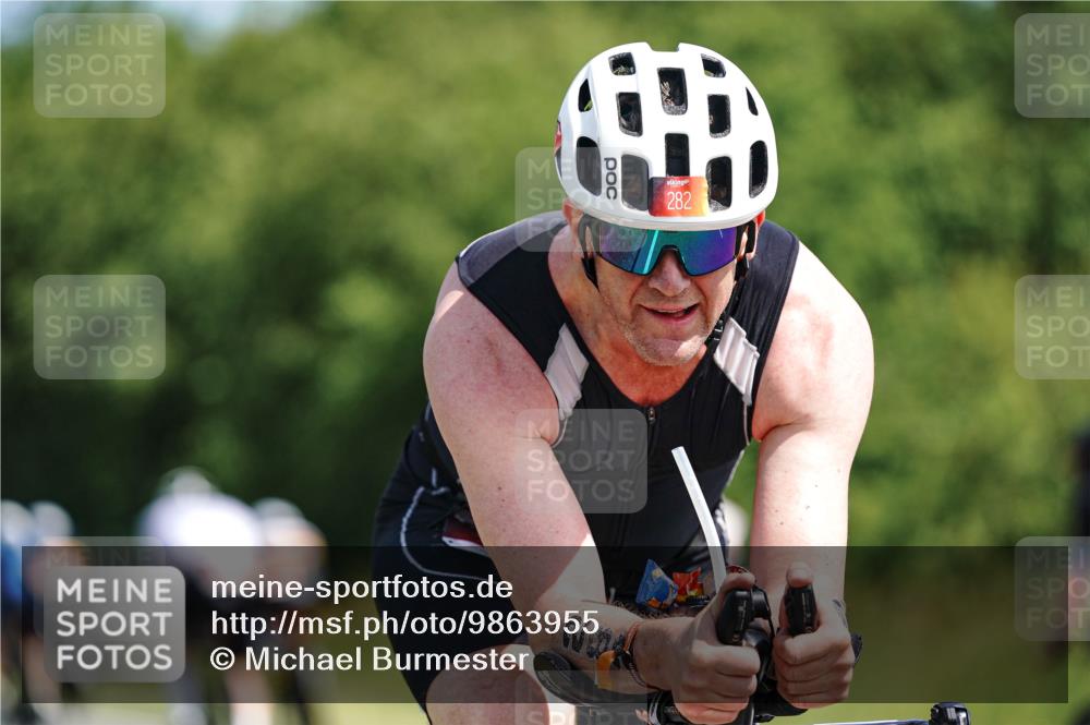 21.06.2026 - Viking Triathlon Michael Burmester http://msf.ph/oto/9863955 21.06.2026 11:44:25 Radfahren 44, 56, 84, 163, 166, 199, 211, 252, 282, 289, 348, 348, 374, 387, 411, 509, 548, 561, 608, 613, 643 meine-sportfotos.de