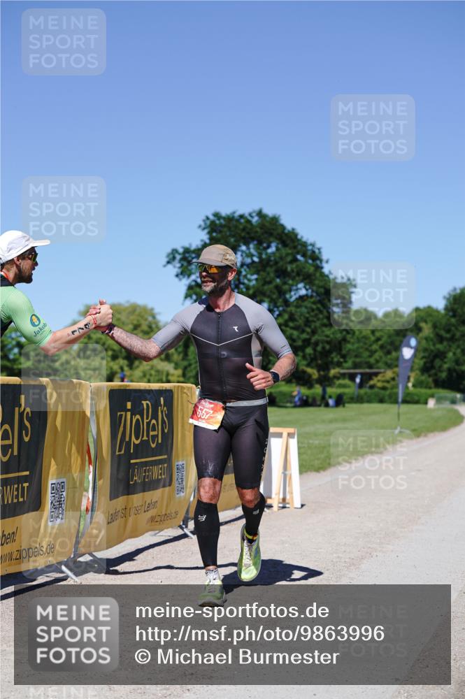 21.06.2026 - Viking Triathlon Michael Burmester http://msf.ph/oto/9863996 21.06.2026 16:30:37 Laufen 557 meine-sportfotos.de