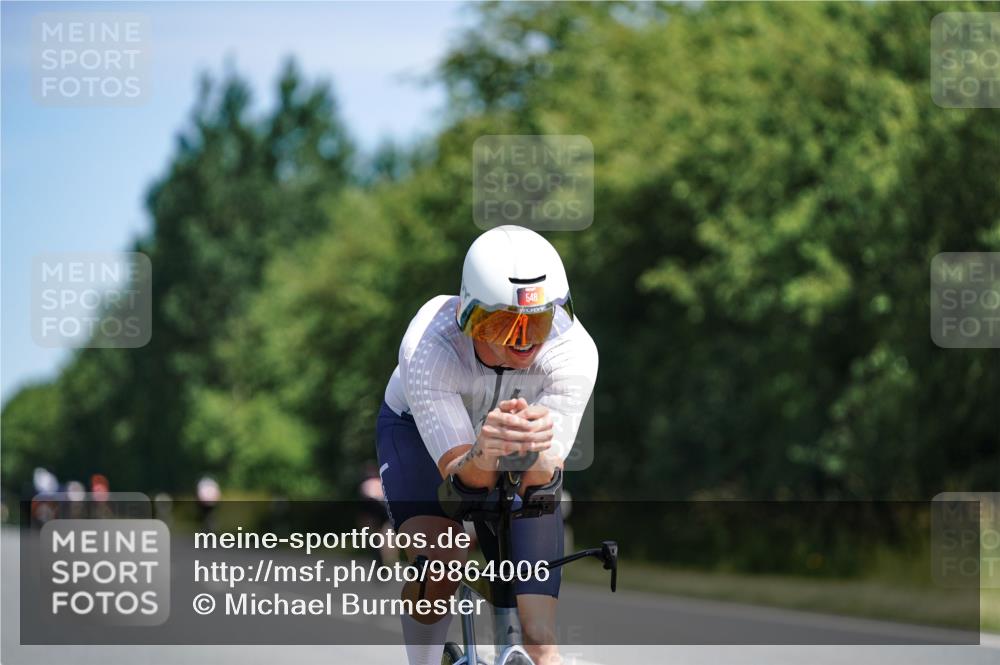 21.06.2026 - Viking Triathlon Michael Burmester http://msf.ph/oto/9864006 21.06.2026 11:44:42 Radfahren 56, 63, 162, 257, 266, 382, 548 meine-sportfotos.de