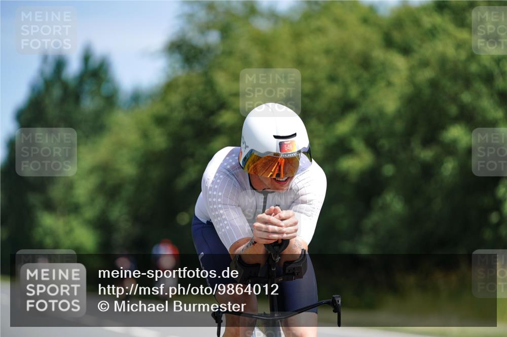 21.06.2026 - Viking Triathlon Michael Burmester http://msf.ph/oto/9864012 21.06.2026 11:44:42 Radfahren 56, 63, 162, 257, 266, 382, 548 meine-sportfotos.de