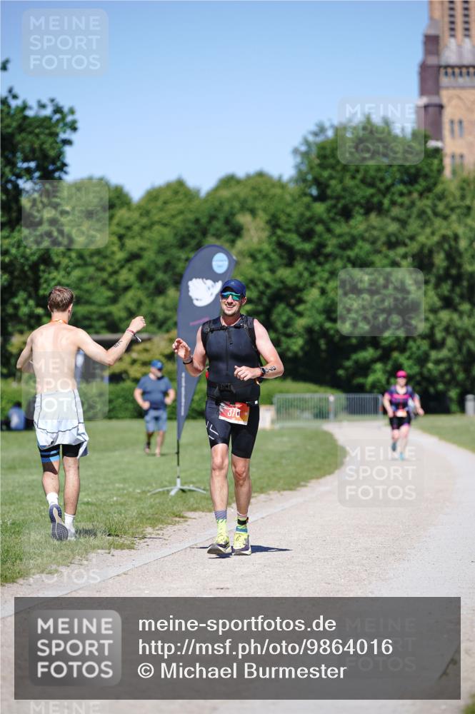 21.06.2026 - Viking Triathlon Michael Burmester http://msf.ph/oto/9864016 21.06.2026 16:32:33 Laufen  meine-sportfotos.de