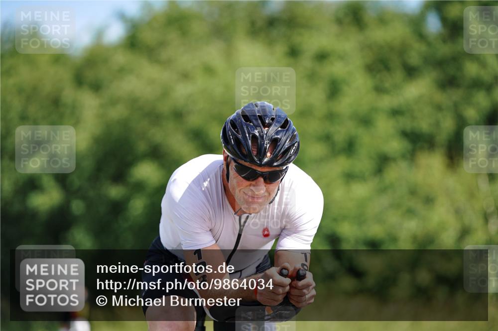21.06.2026 - Viking Triathlon Michael Burmester http://msf.ph/oto/9864034 21.06.2026 11:45:11 Radfahren 72, 72, 78, 99, 113, 198, 198, 460, 484, 522, 526, 560 meine-sportfotos.de
