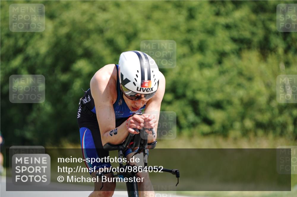 21.06.2026 - Viking Triathlon Michael Burmester http://msf.ph/oto/9864052 21.06.2026 11:45:50 Radfahren 46, 60, 111, 123, 138, 186, 186, 212, 227, 227, 245, 495, 532, 532, 541, 562 meine-sportfotos.de