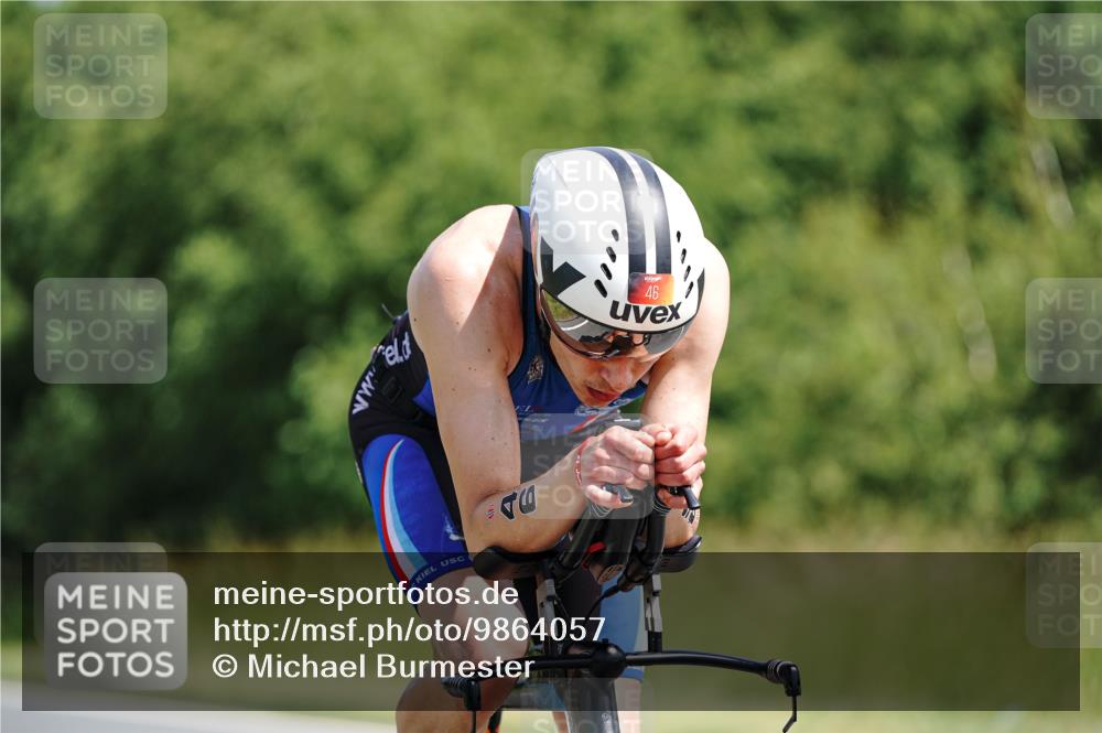 21.06.2026 - Viking Triathlon Michael Burmester http://msf.ph/oto/9864057 21.06.2026 11:45:50 Radfahren 46, 60, 111, 123, 138, 186, 186, 212, 227, 227, 245, 495, 532, 532, 541, 562 meine-sportfotos.de