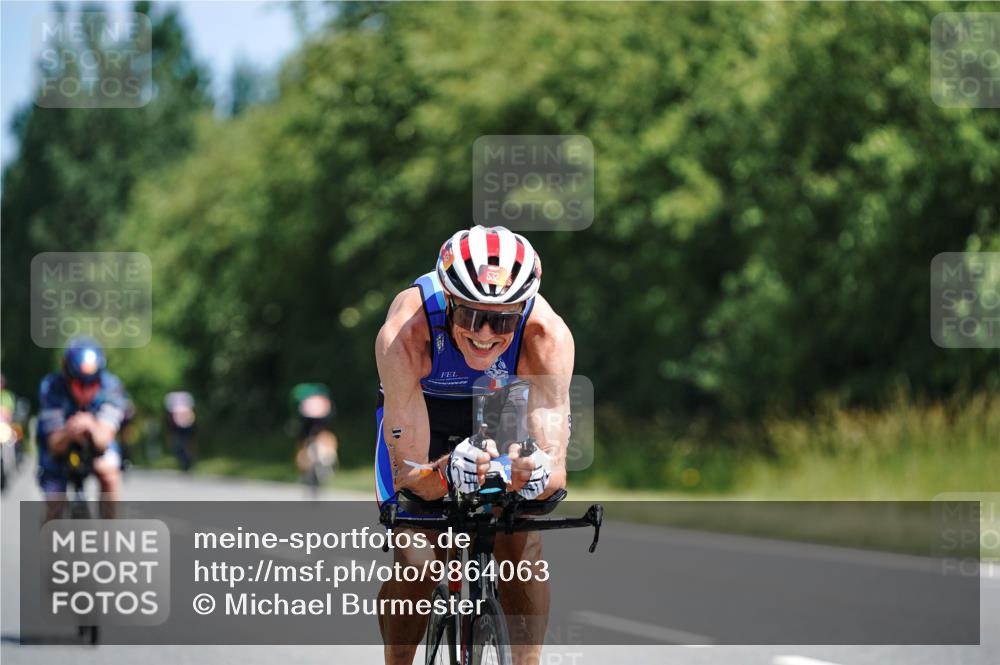 21.06.2026 - Viking Triathlon Michael Burmester http://msf.ph/oto/9864063 21.06.2026 11:45:52 Radfahren 46, 60, 111, 123, 138, 186, 186, 212, 227, 227, 245, 495, 532, 532, 541, 562 meine-sportfotos.de