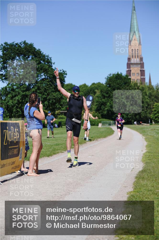 21.06.2026 - Viking Triathlon Michael Burmester http://msf.ph/oto/9864067 21.06.2026 16:32:41 Laufen 370, 424 meine-sportfotos.de