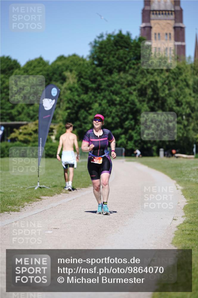 21.06.2026 - Viking Triathlon Michael Burmester http://msf.ph/oto/9864070 21.06.2026 16:32:46 Laufen 370, 424 meine-sportfotos.de