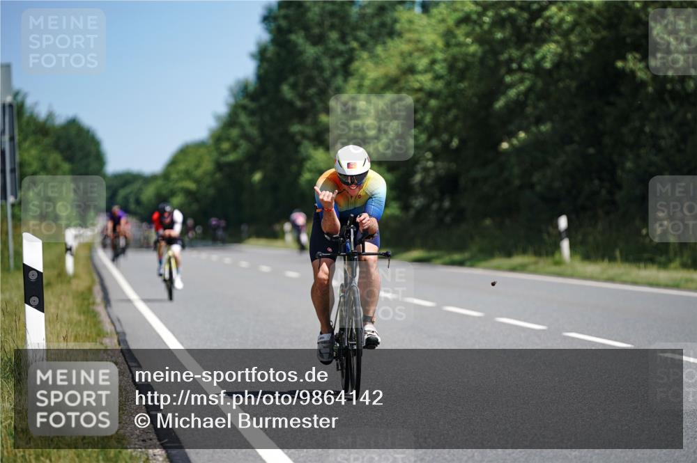 21.06.2026 - Viking Triathlon Michael Burmester http://msf.ph/oto/9864142 21.06.2026 11:46:21 Radfahren 39, 87, 95, 181, 295, 335, 355, 409, 462, 567, 615, 649, 649, 664 meine-sportfotos.de