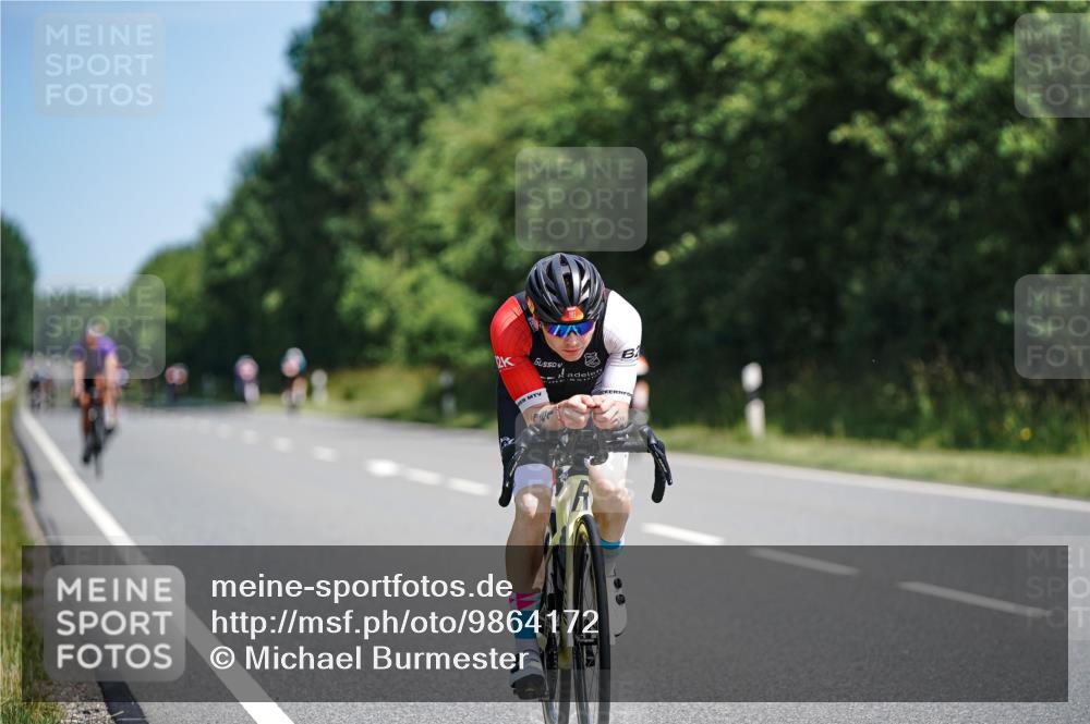 21.06.2026 - Viking Triathlon Michael Burmester http://msf.ph/oto/9864172 21.06.2026 11:46:25 Radfahren 87, 95, 154, 181, 181, 295, 335, 355, 409, 462, 527, 567, 649, 649, 655 meine-sportfotos.de
