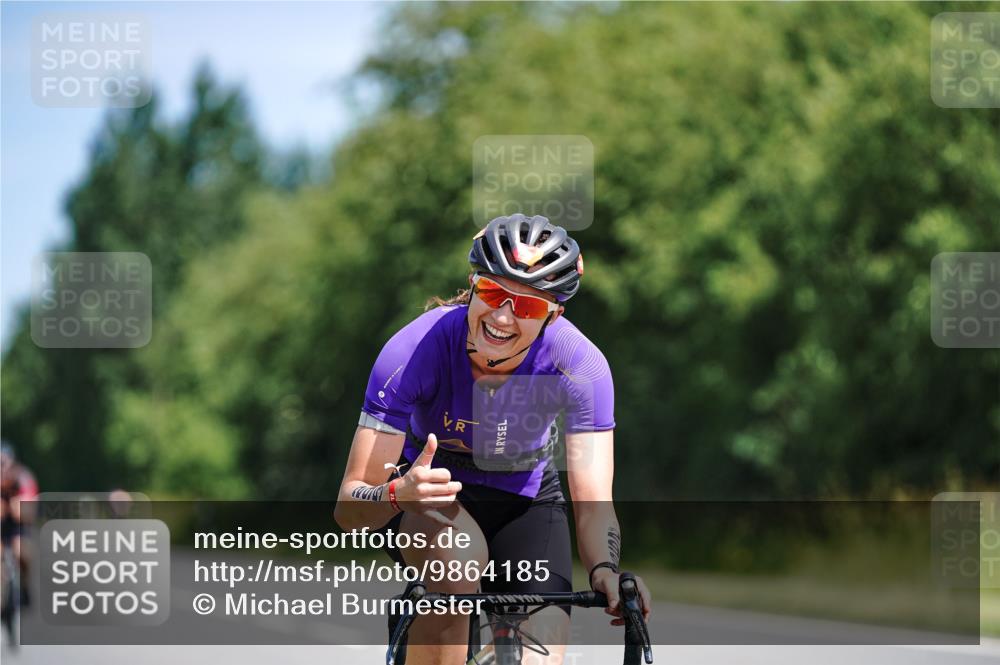 21.06.2026 - Viking Triathlon Michael Burmester http://msf.ph/oto/9864185 21.06.2026 11:46:31 Radfahren 87, 95, 154, 169, 181, 181, 280, 295, 315, 355, 355, 409, 462, 462, 527, 649, 649, 655 meine-sportfotos.de