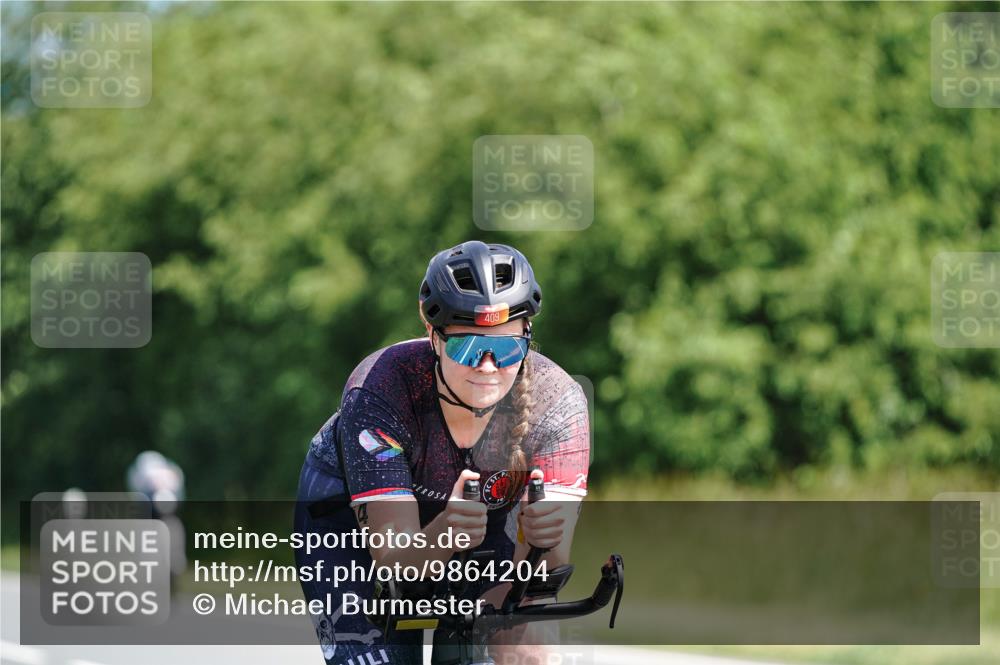 21.06.2026 - Viking Triathlon Michael Burmester http://msf.ph/oto/9864204 21.06.2026 11:46:35 Radfahren 87, 95, 119, 154, 169, 181, 181, 237, 280, 295, 315, 355, 355, 409, 426, 462, 462, 527, 649, 655, 655 meine-sportfotos.de