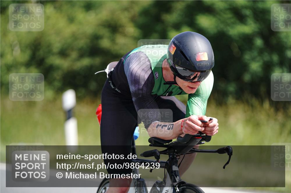 21.06.2026 - Viking Triathlon Michael Burmester http://msf.ph/oto/9864239 21.06.2026 11:46:55 Radfahren 119, 122, 169, 237, 241, 280, 301, 315, 355, 365, 426, 459, 462, 552, 565, 619, 655 meine-sportfotos.de