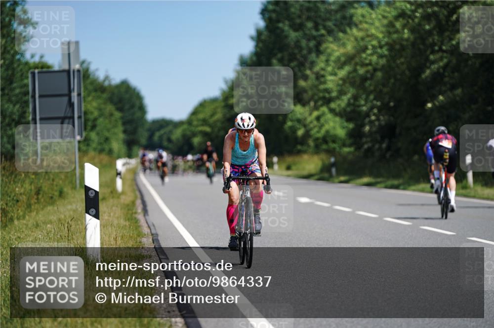 21.06.2026 - Viking Triathlon Michael Burmester http://msf.ph/oto/9864337 21.06.2026 11:47:50 Radfahren 24, 37, 115, 185, 189, 220, 356, 378, 416, 427, 464, 474, 483, 559, 578, 601 meine-sportfotos.de