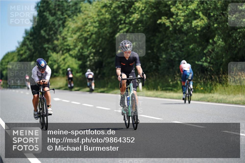 21.06.2026 - Viking Triathlon Michael Burmester http://msf.ph/oto/9864352 21.06.2026 11:47:59 Radfahren 37, 185, 189, 378, 427, 474, 559, 578, 601, 651 meine-sportfotos.de