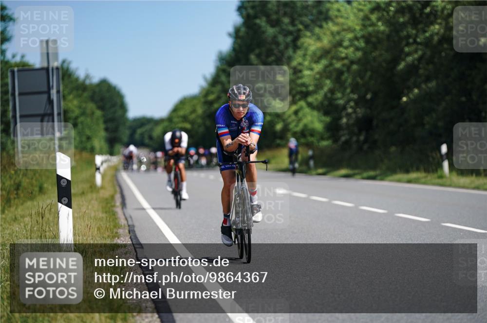 21.06.2026 - Viking Triathlon Michael Burmester http://msf.ph/oto/9864367 21.06.2026 11:48:05 Radfahren 37, 97, 189, 340, 427, 474, 559, 601, 651 meine-sportfotos.de