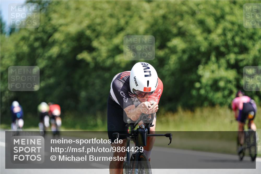 21.06.2026 - Viking Triathlon Michael Burmester http://msf.ph/oto/9864429 21.06.2026 11:48:30 Radfahren 34, 45, 97, 125, 125, 150, 150, 188, 197, 250, 283, 291, 303, 327, 340, 434, 485, 553, 553, 616, 616, 622, 622, 651, 652, 663, 665, 669 meine-sportfotos.de