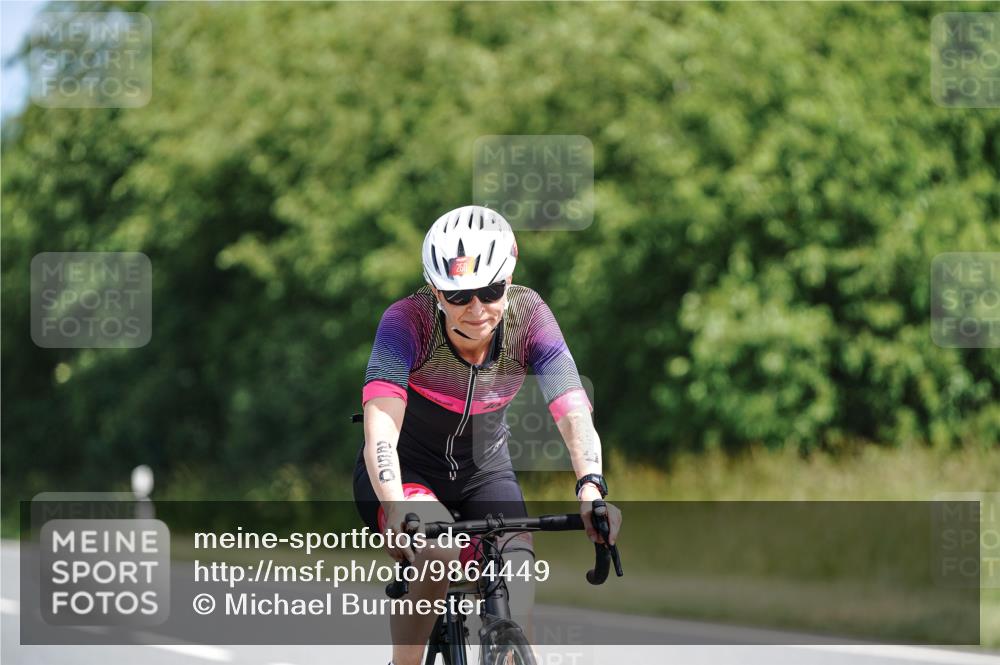 21.06.2026 - Viking Triathlon Michael Burmester http://msf.ph/oto/9864449 21.06.2026 11:48:36 Radfahren 34, 125, 125, 150, 150, 188, 250, 250, 283, 291, 303, 305, 327, 434, 485, 553, 553, 616, 616, 622, 622, 651, 652, 665, 669 meine-sportfotos.de