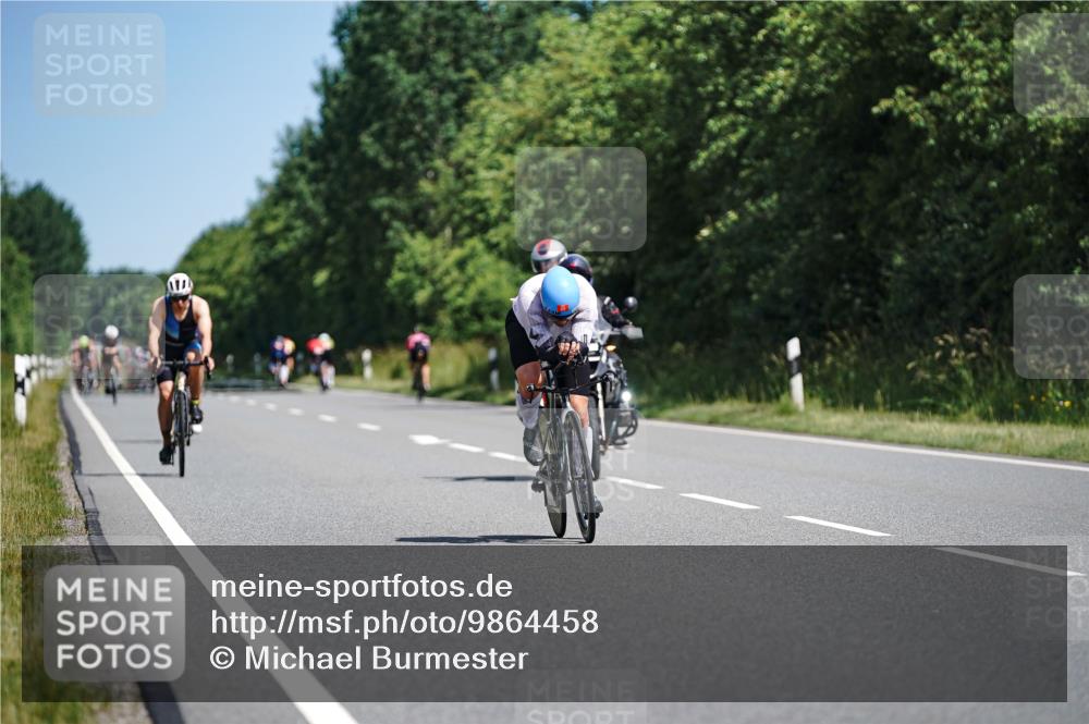 21.06.2026 - Viking Triathlon Michael Burmester http://msf.ph/oto/9864458 21.06.2026 11:48:40 Radfahren 125, 150, 250, 250, 283, 291, 305, 434, 485, 553, 616, 616, 622, 651, 669 meine-sportfotos.de