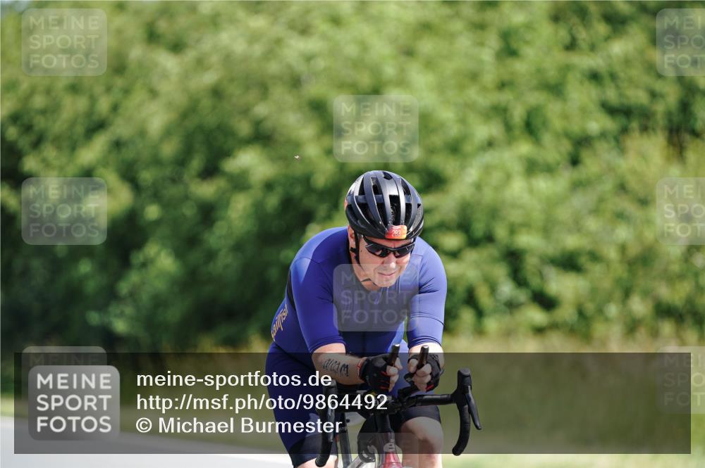 21.06.2026 - Viking Triathlon Michael Burmester http://msf.ph/oto/9864492 21.06.2026 11:48:46 Radfahren 125, 150, 250, 250, 283, 291, 305, 307, 433, 473, 553, 616, 622, 669 meine-sportfotos.de