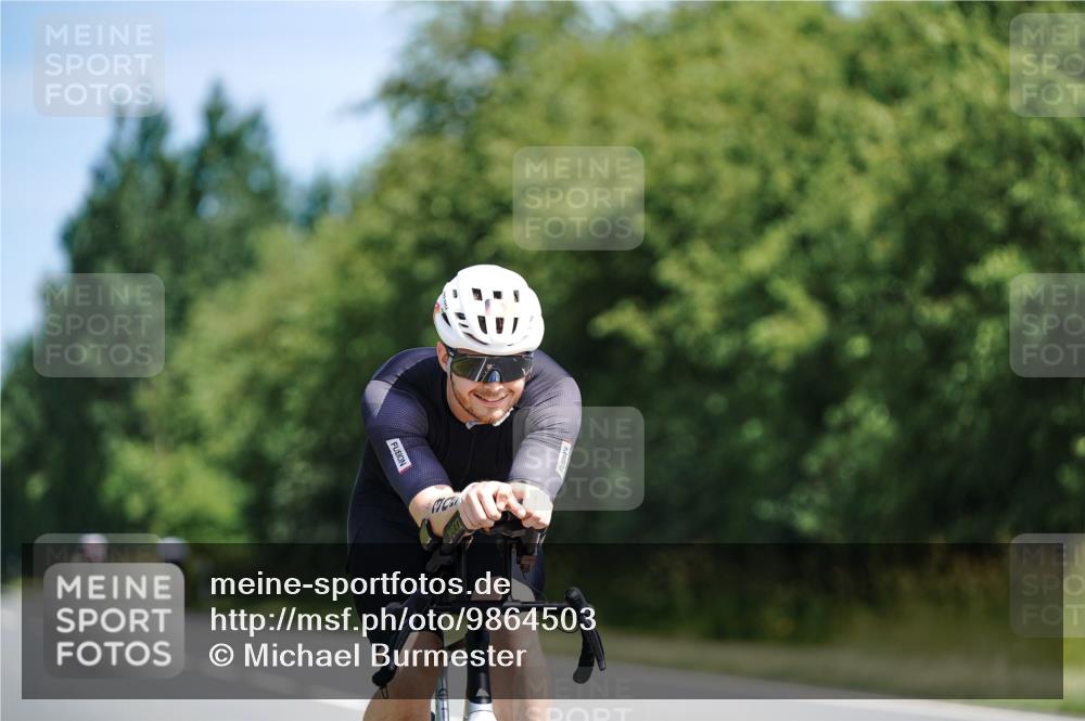 21.06.2026 - Viking Triathlon Michael Burmester http://msf.ph/oto/9864503 21.06.2026 11:48:51 Radfahren 167, 250, 283, 291, 305, 307, 433, 473, 616 meine-sportfotos.de