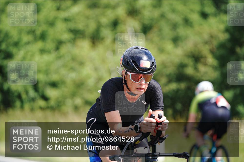 21.06.2026 - Viking Triathlon Michael Burmester http://msf.ph/oto/9864528 21.06.2026 11:48:59 Radfahren 167, 175, 203, 250, 296, 298, 305, 307, 433, 473 meine-sportfotos.de