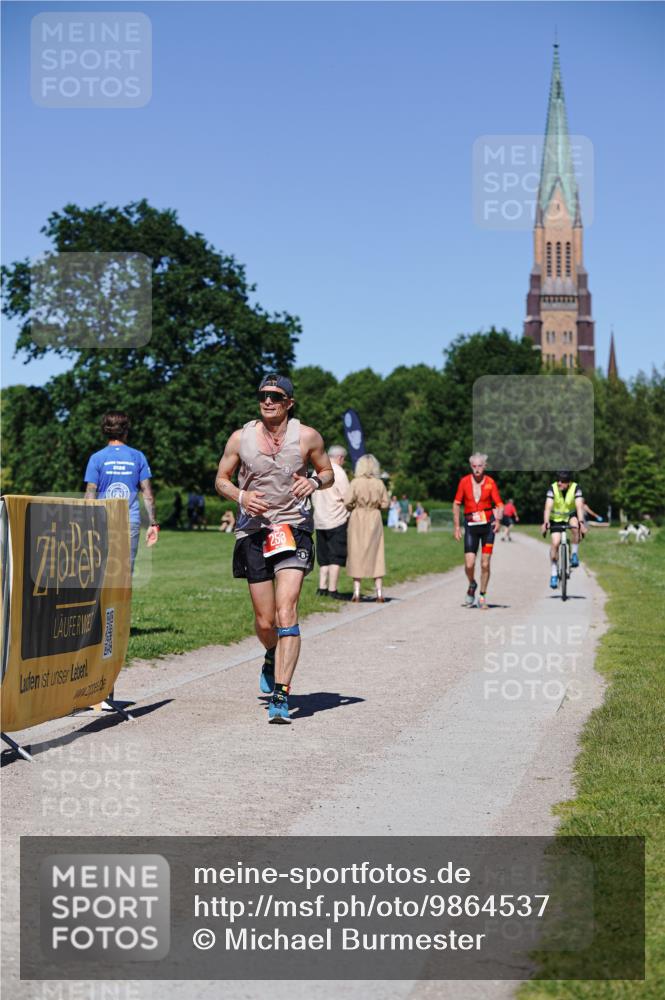 21.06.2026 - Viking Triathlon Michael Burmester http://msf.ph/oto/9864537 21.06.2026 16:44:46 Laufen 253, 431 meine-sportfotos.de