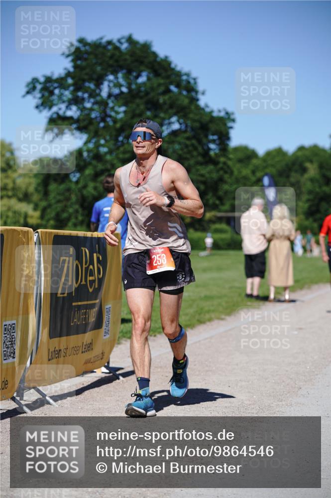 21.06.2026 - Viking Triathlon Michael Burmester http://msf.ph/oto/9864546 21.06.2026 16:44:47 Laufen 253, 431 meine-sportfotos.de