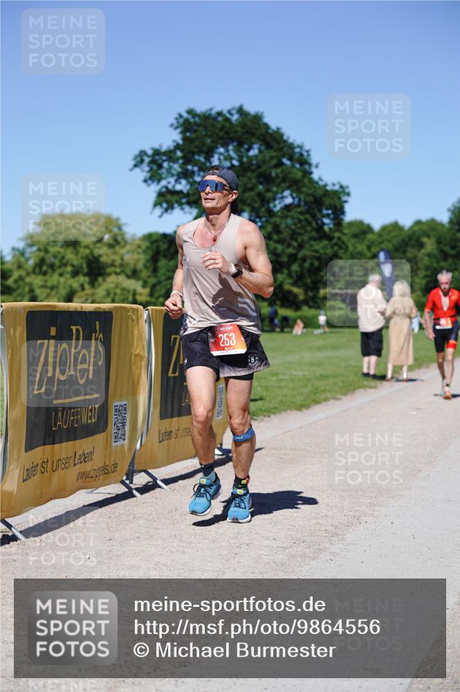 21.06.2026 - Viking Triathlon Michael Burmester http://msf.ph/oto/9864556 21.06.2026 16:44:48 Laufen 253, 431 meine-sportfotos.de