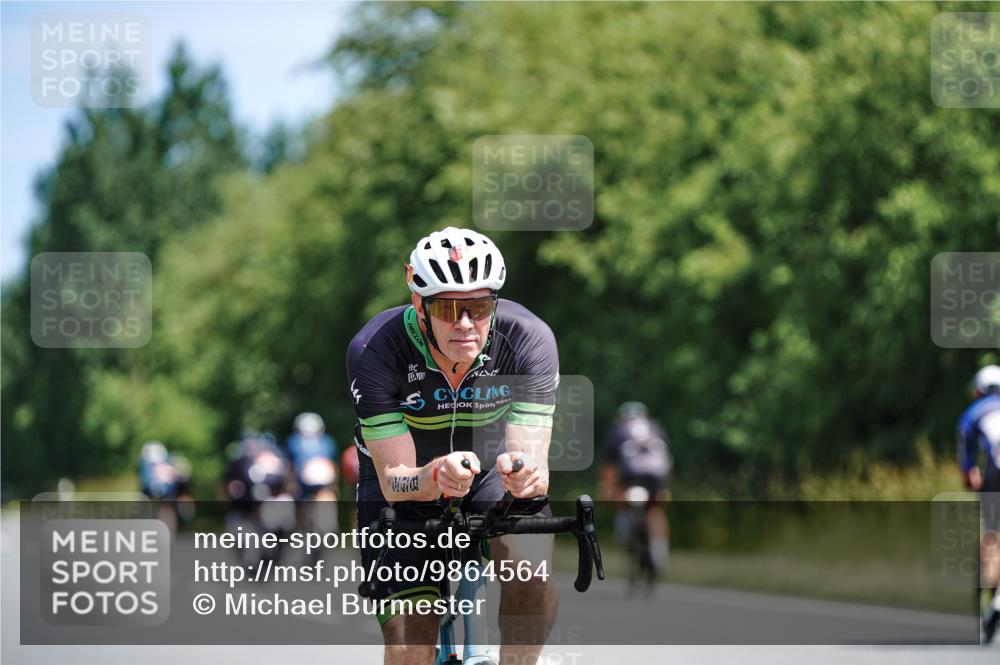 21.06.2026 - Viking Triathlon Michael Burmester http://msf.ph/oto/9864564 21.06.2026 11:49:09 Radfahren 167, 175, 203, 296, 298, 302, 307, 368, 433, 473 meine-sportfotos.de