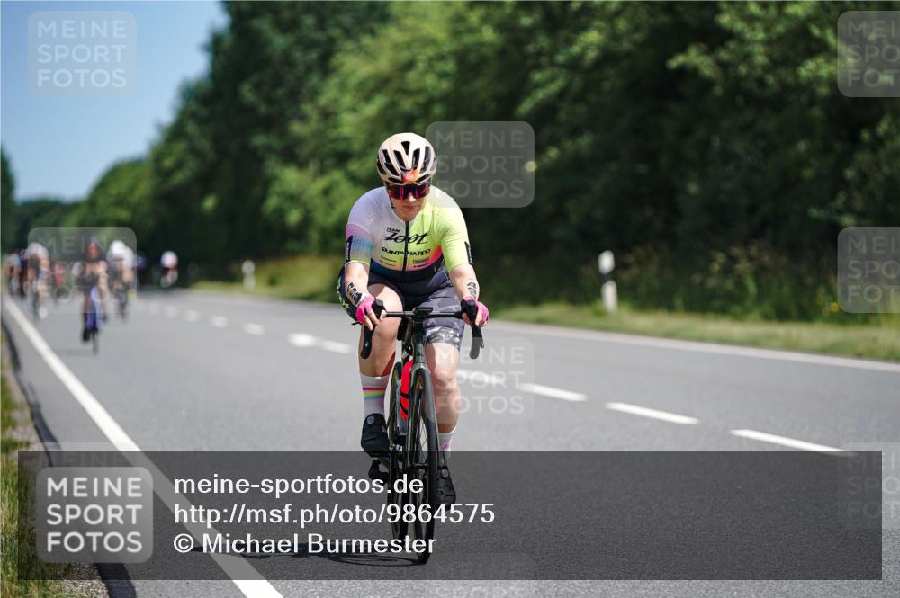 21.06.2026 - Viking Triathlon Michael Burmester http://msf.ph/oto/9864575 21.06.2026 11:49:29 Radfahren 9, 38, 168, 175, 207, 254, 302, 368, 471, 489, 498, 629 meine-sportfotos.de