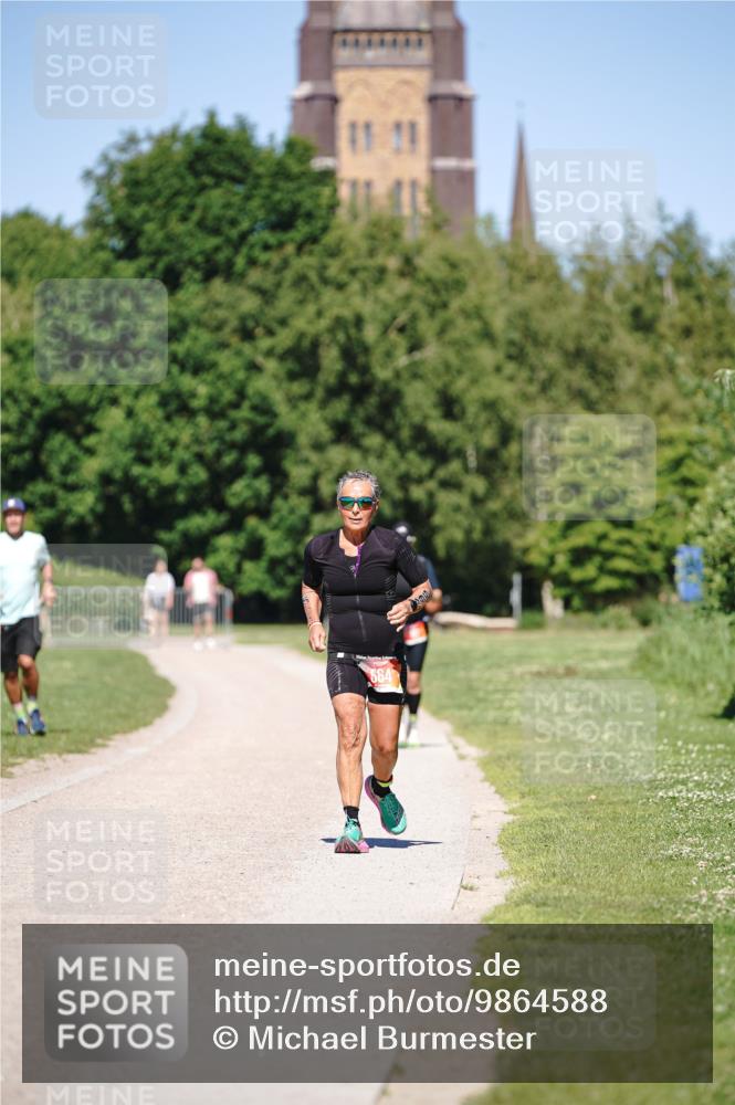 21.06.2026 - Viking Triathlon Michael Burmester http://msf.ph/oto/9864588 21.06.2026 16:46:09 Laufen 564 meine-sportfotos.de