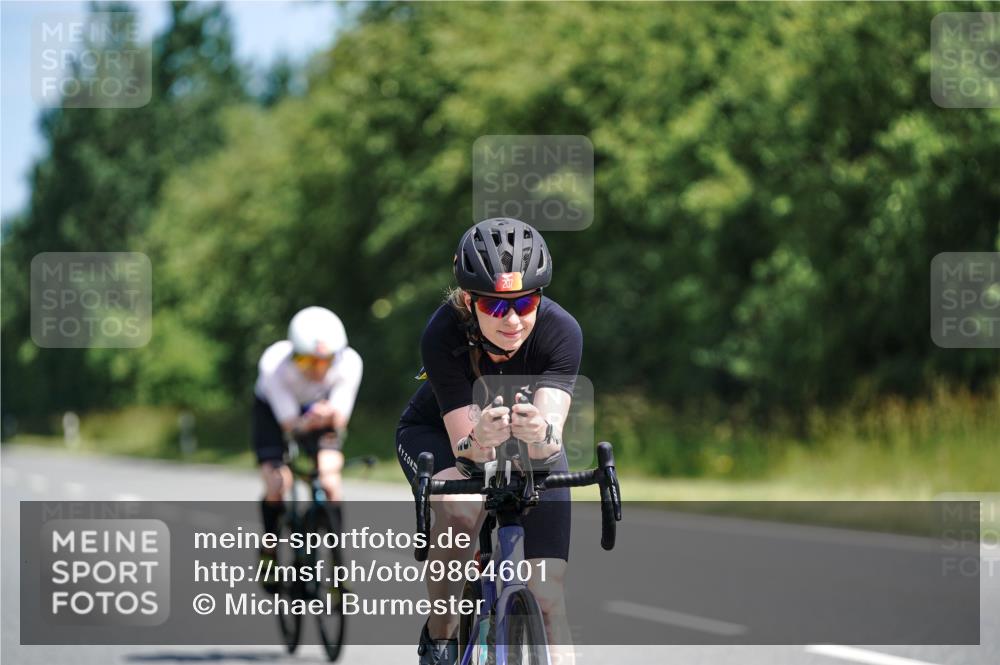 21.06.2026 - Viking Triathlon Michael Burmester http://msf.ph/oto/9864601 21.06.2026 11:49:36 Radfahren 9, 38, 40, 156, 168, 175, 207, 224, 254, 471, 489, 498, 629 meine-sportfotos.de