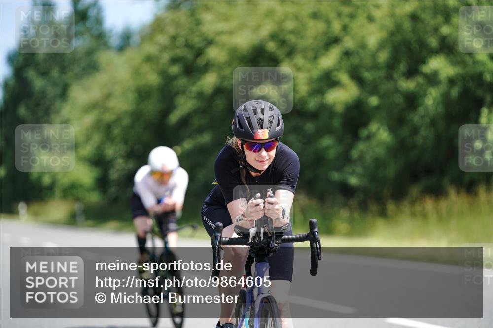 21.06.2026 - Viking Triathlon Michael Burmester http://msf.ph/oto/9864605 21.06.2026 11:49:36 Radfahren 9, 38, 40, 156, 168, 175, 207, 224, 254, 471, 489, 498, 629 meine-sportfotos.de