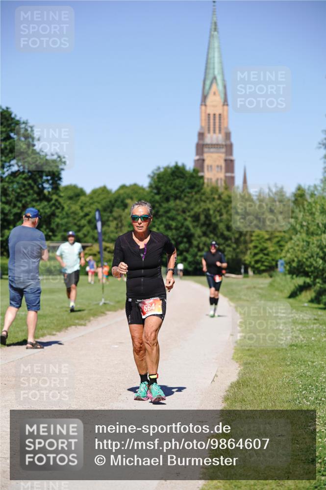 21.06.2026 - Viking Triathlon Michael Burmester http://msf.ph/oto/9864607 21.06.2026 16:46:15 Laufen 182, 564 meine-sportfotos.de