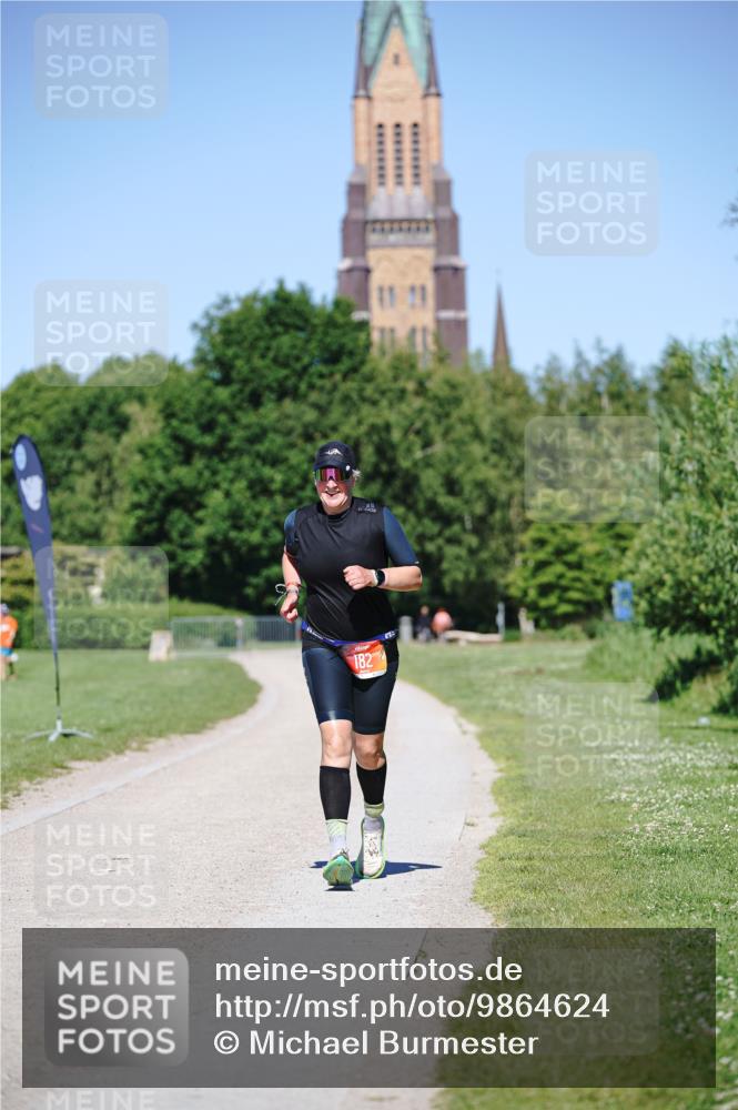 21.06.2026 - Viking Triathlon Michael Burmester http://msf.ph/oto/9864624 21.06.2026 16:46:20 Laufen 182 meine-sportfotos.de