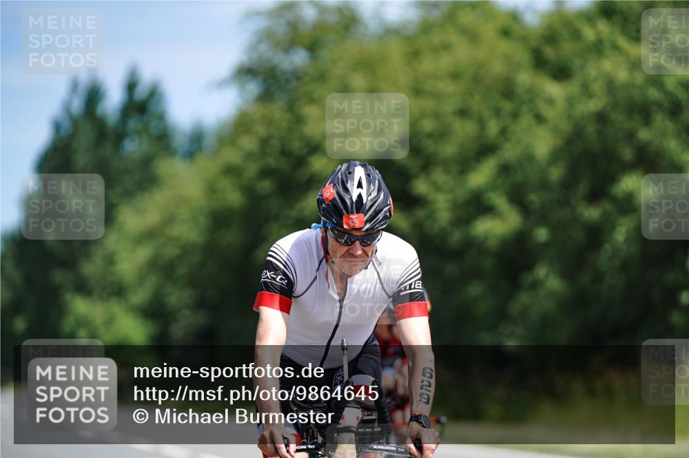 21.06.2026 - Viking Triathlon Michael Burmester http://msf.ph/oto/9864645 21.06.2026 11:49:43 Radfahren 9, 40, 40, 93, 156, 156, 168, 207, 224, 254, 346, 393, 471, 482, 489, 492, 493, 528, 629, 633 meine-sportfotos.de
