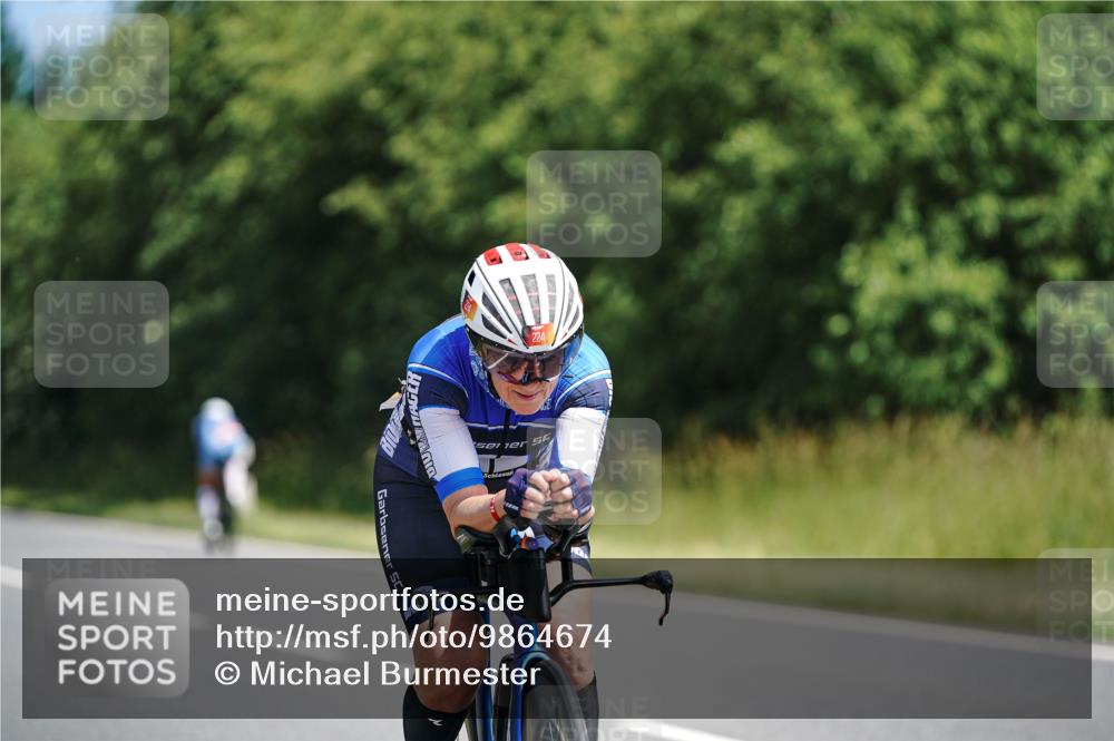 21.06.2026 - Viking Triathlon Michael Burmester http://msf.ph/oto/9864674 21.06.2026 11:49:49 Radfahren 40, 40, 93, 156, 156, 168, 207, 218, 224, 254, 333, 346, 393, 471, 482, 492, 493, 528, 614, 629, 633 meine-sportfotos.de