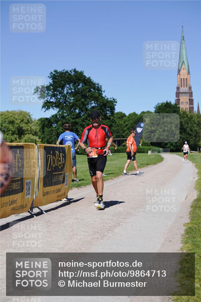 21.06.2026 - Viking Triathlon Michael Burmester http://msf.ph/oto/9864713 21.06.2026 16:48:07 Laufen 347, 443 meine-sportfotos.de