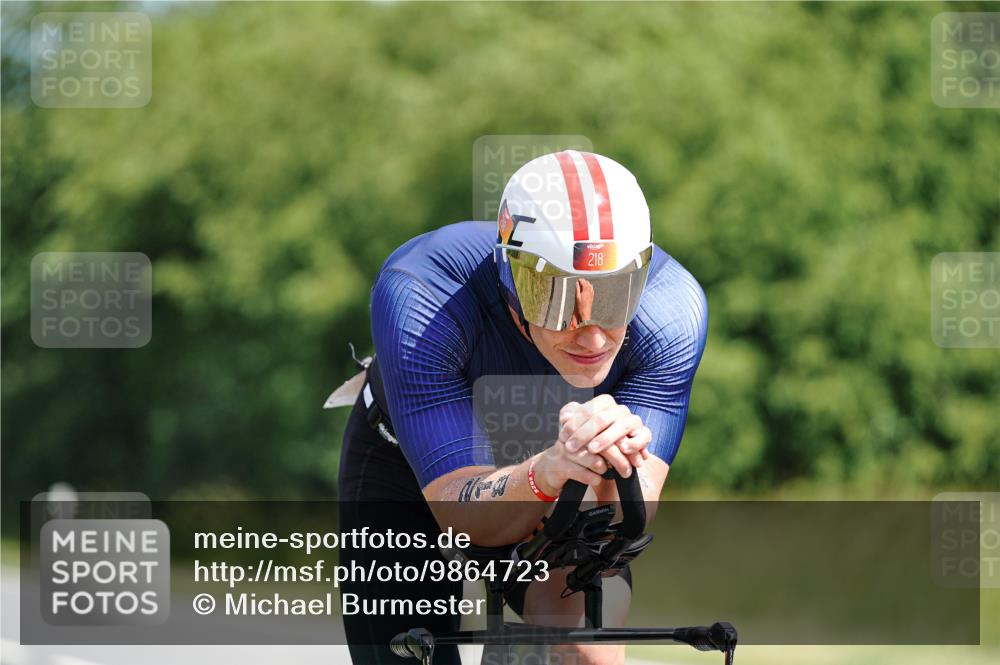 21.06.2026 - Viking Triathlon Michael Burmester http://msf.ph/oto/9864723 21.06.2026 11:50:09 Radfahren 40, 76, 93, 152, 156, 218, 244, 272, 297, 297, 300, 333, 493, 519, 614, 614, 633, 633 meine-sportfotos.de